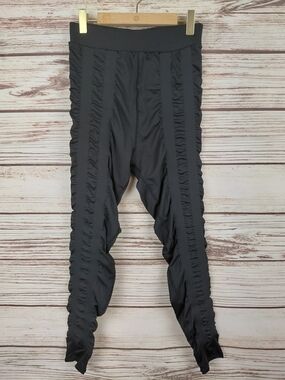 Skinnify Womens Size Medium Black Six Resistance Band Athletic Leggings